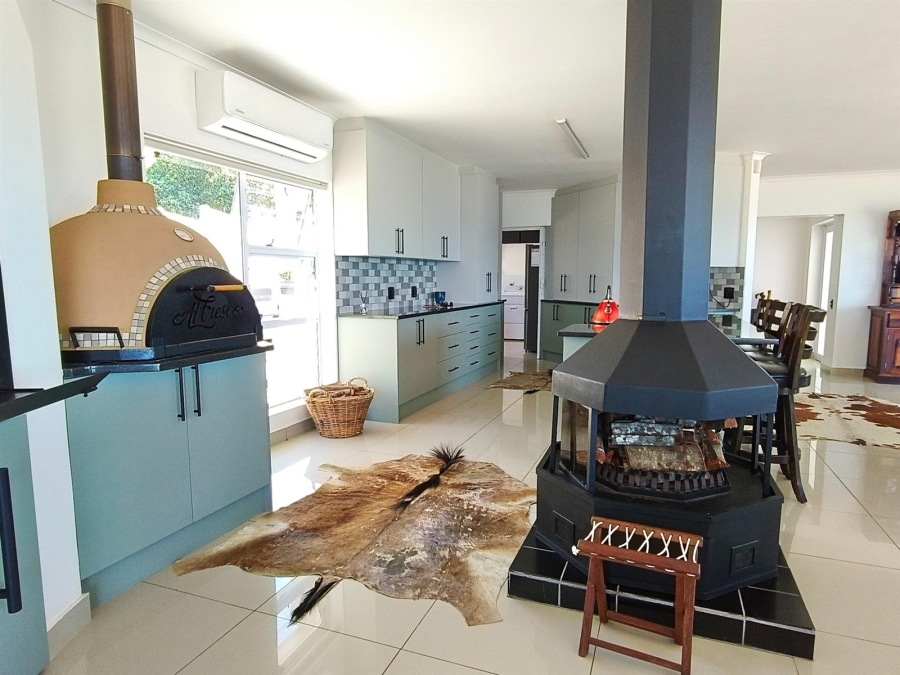 5 Bedroom Property for Sale in Dana Bay Western Cape